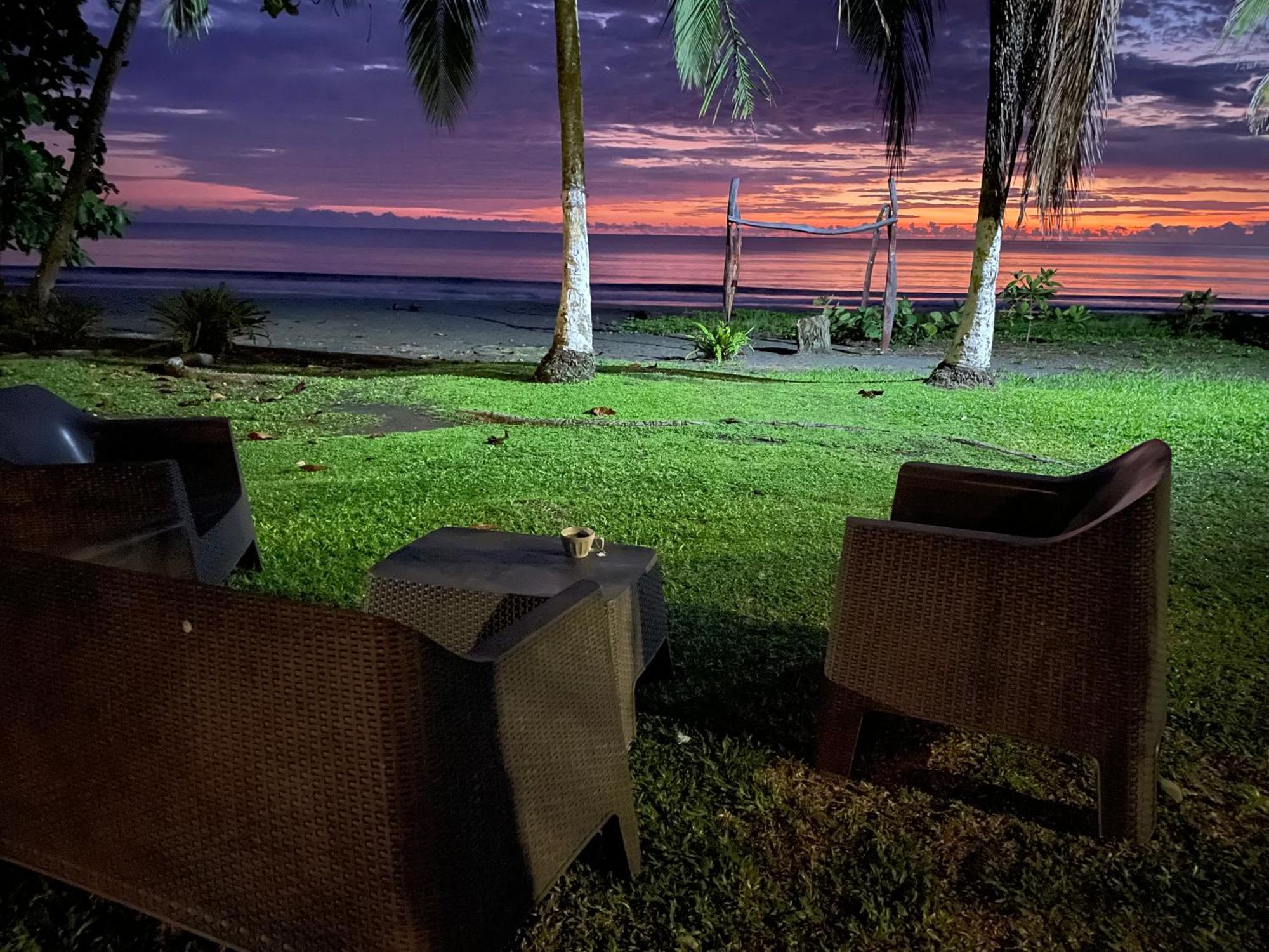Perla Negra Beachfront Puerto Viejo de Talamanca Dış mekan fotoğraf